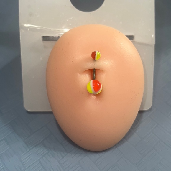 Bellybutton ring - Picture 1 of 1